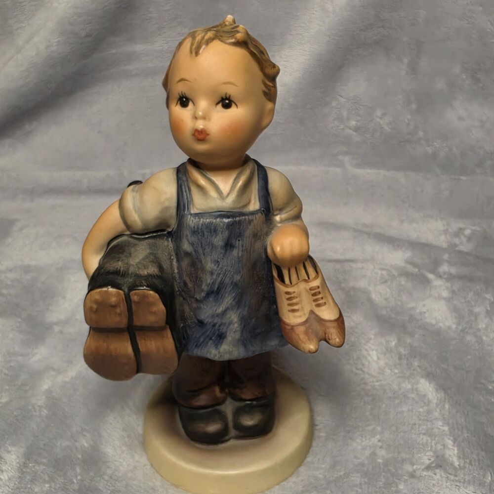 Vintage Goebel Hummel "Boots" Figurine #143/0 Boy Cobbler Shoemaker Germany